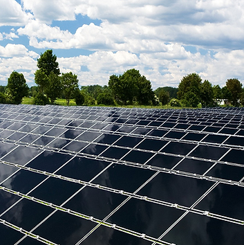 cloudy sky on a PV plant.png