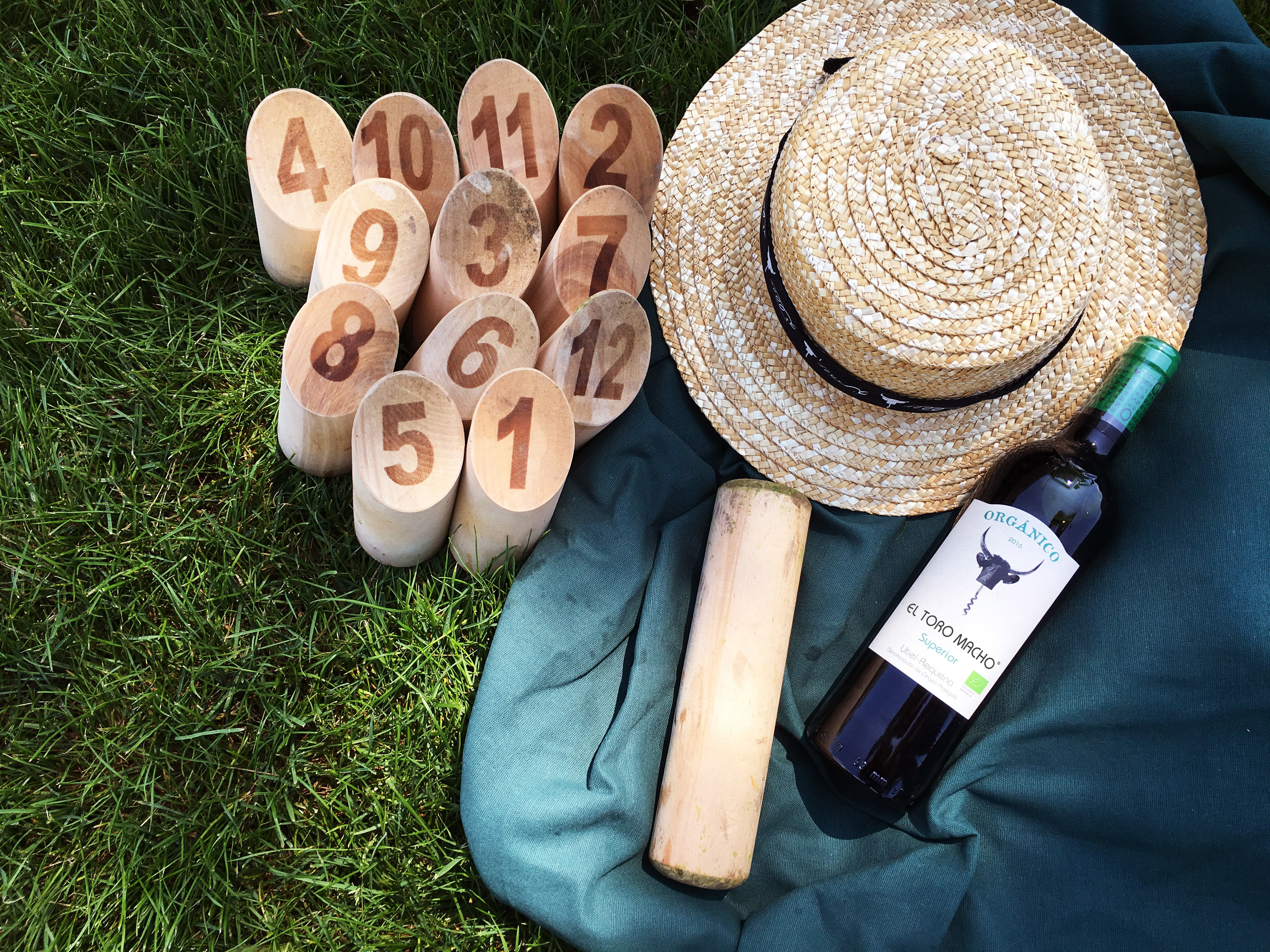 benoit-valerie-calvet-el-toro-macho-wine