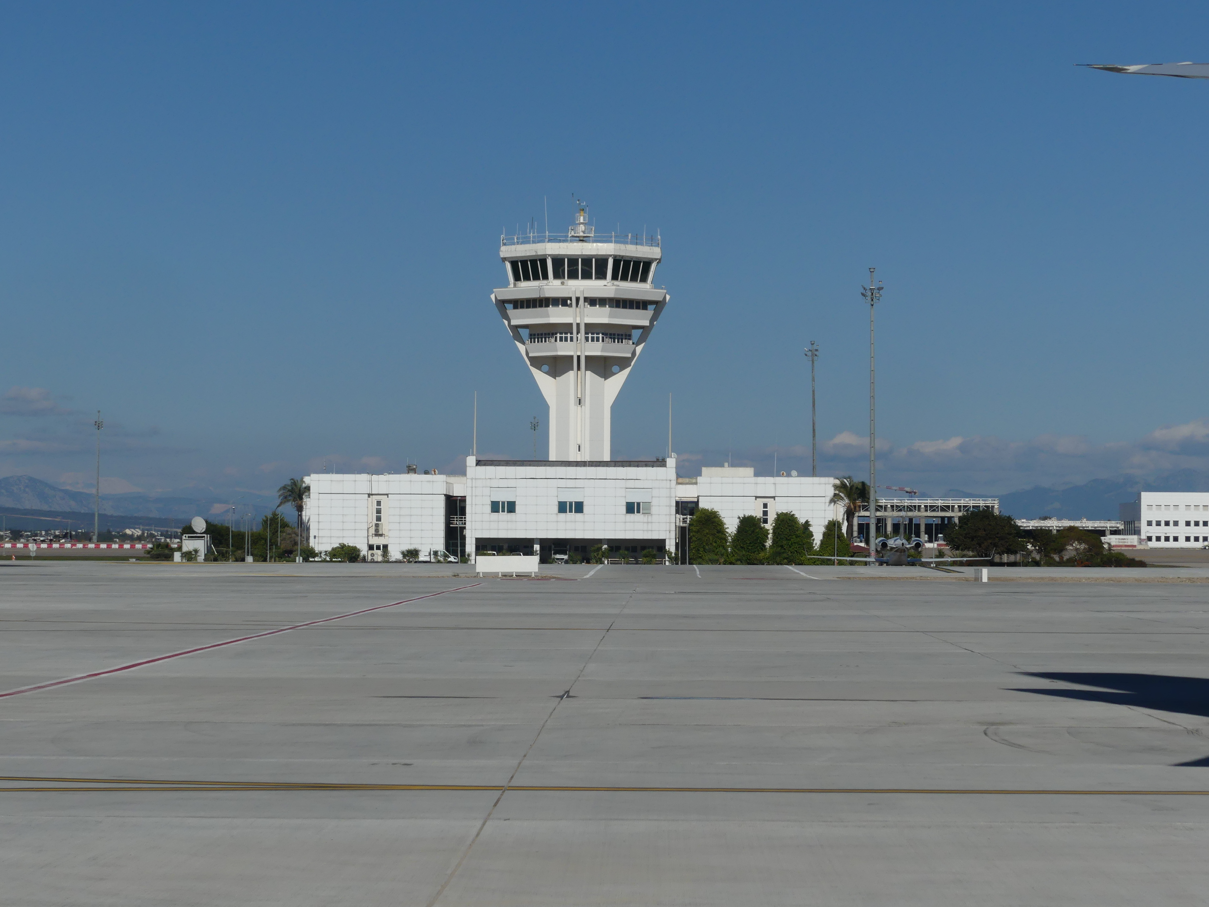 Türkiye's Airports Welcome 193 Million Passengers in Nine Months