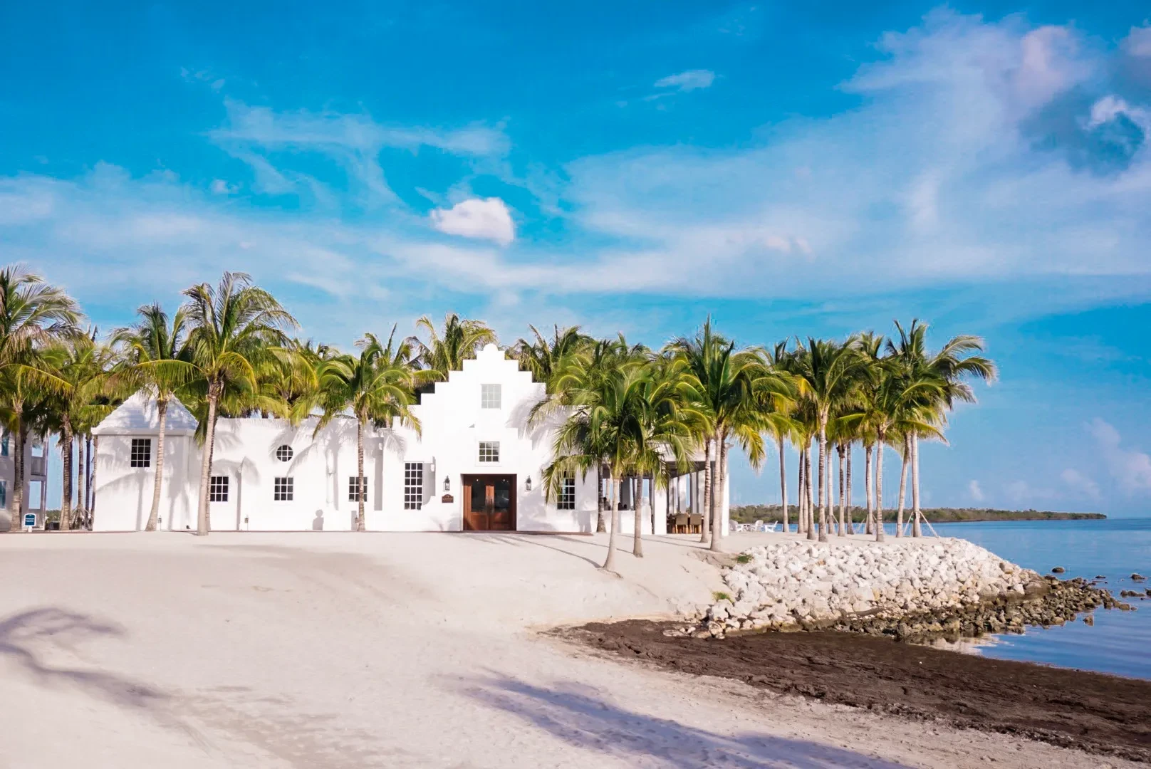Isla bella store beach resort