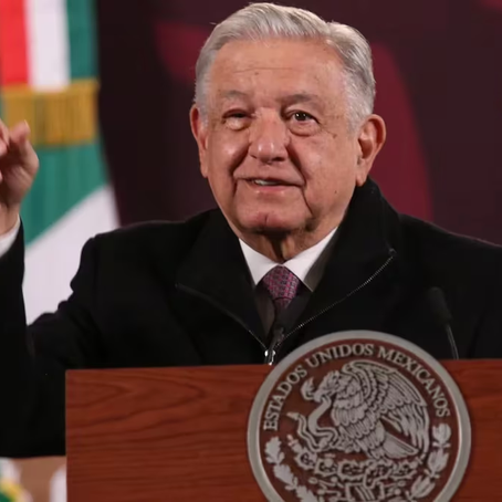 AMLO se queja por "bots" en su contra, tras reportaje de supuestos nexos con el narco 