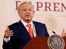AMLO enojado por que le quieran “prohibir” hablar de las elecciones