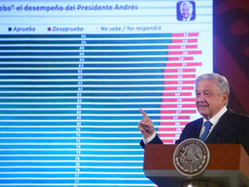 AMLO agradece a migrantes por defenderlo ante #NarcoPresidente