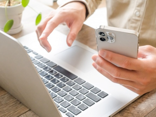 eラーニング動画の作り方|研修用動画の作成・配信方法を解説