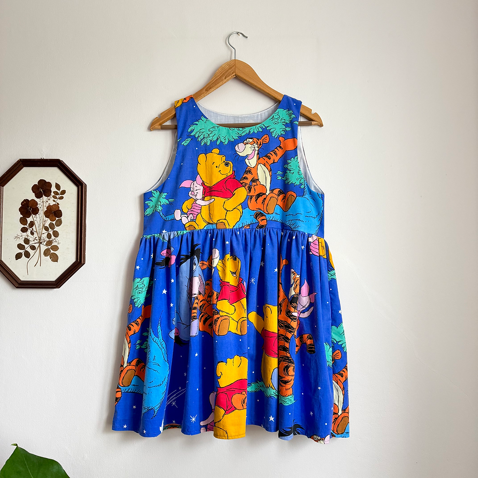 Winnie the Pooh dress (S-M)