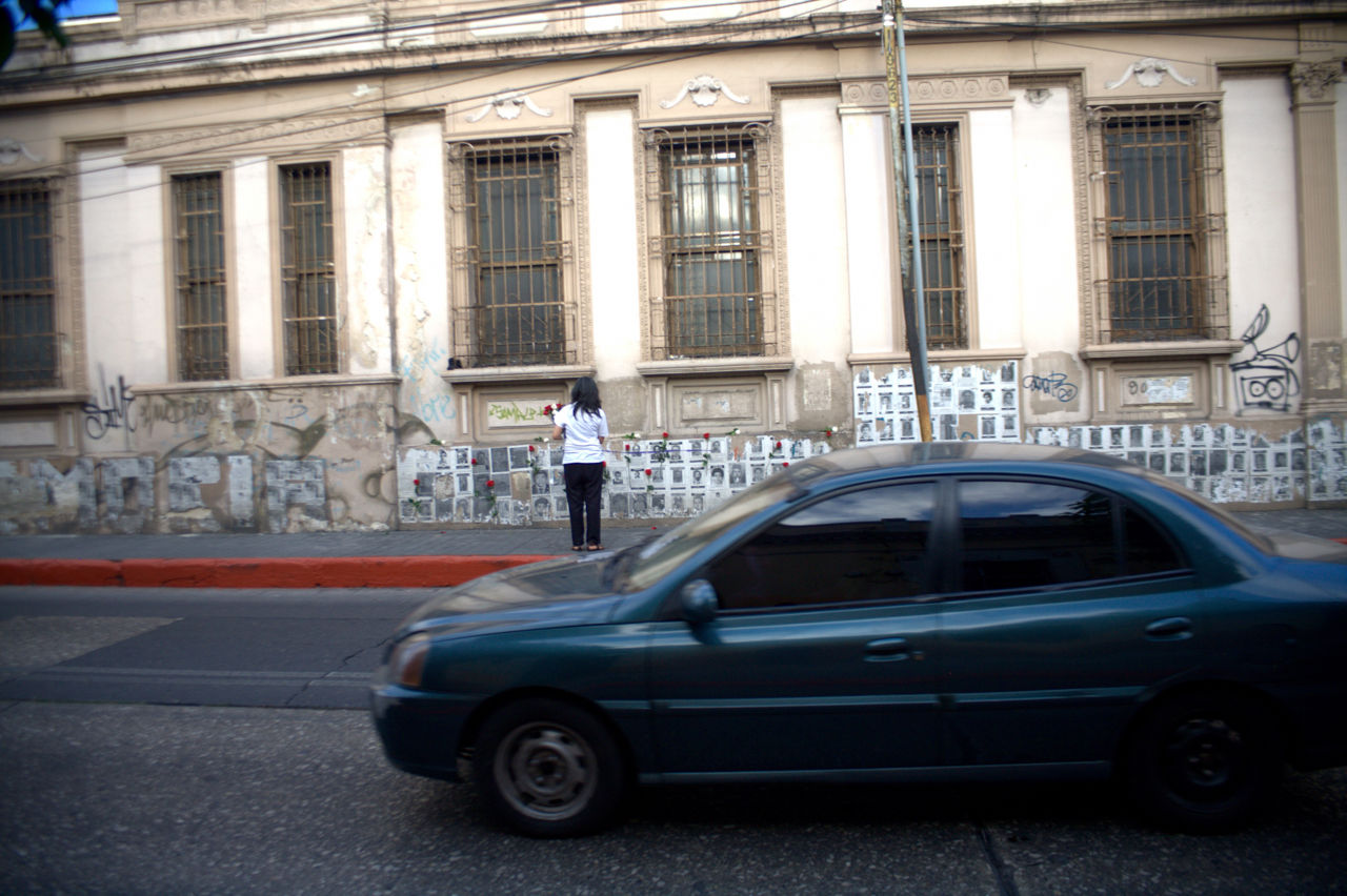 Parábola_V-2._Memoria_retroactiva,_Guate-México._Ciudad_de_Guatemala_2015_(6)