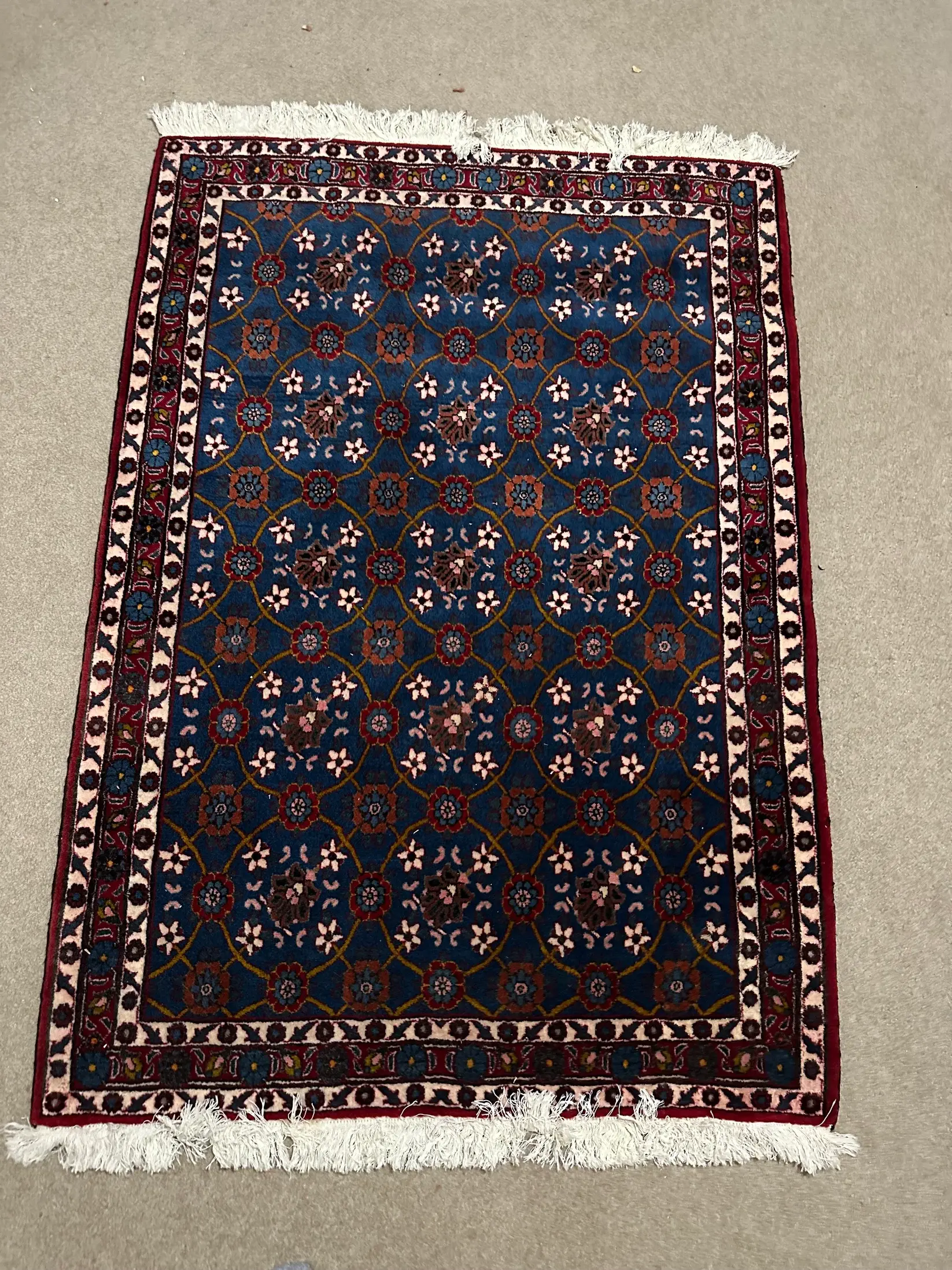 Persian Naramin Rug – Hand-Knotted Wool Mina Khani Design Rug – 4.6' x 3.8' ft