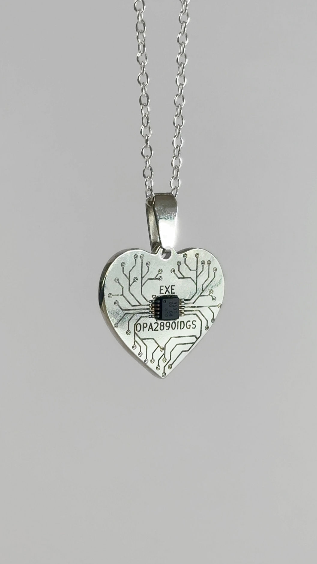 [TSSOP] MOTHERBOARD NECKLACE