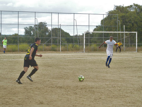 Fazendas do Cortiço sofre, mas vence Vera Cruz