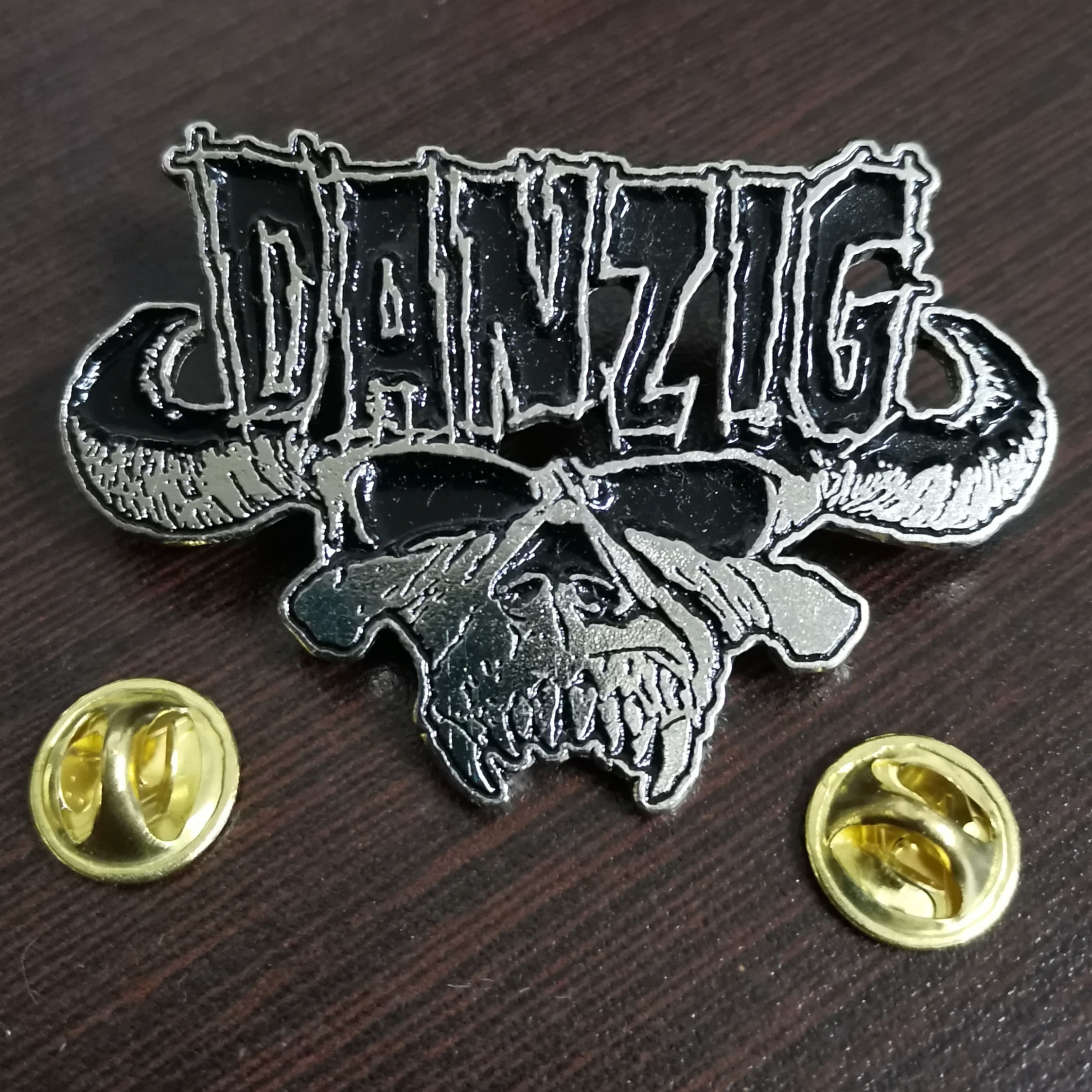 DANZIG - Logo Skull   METAL PIN