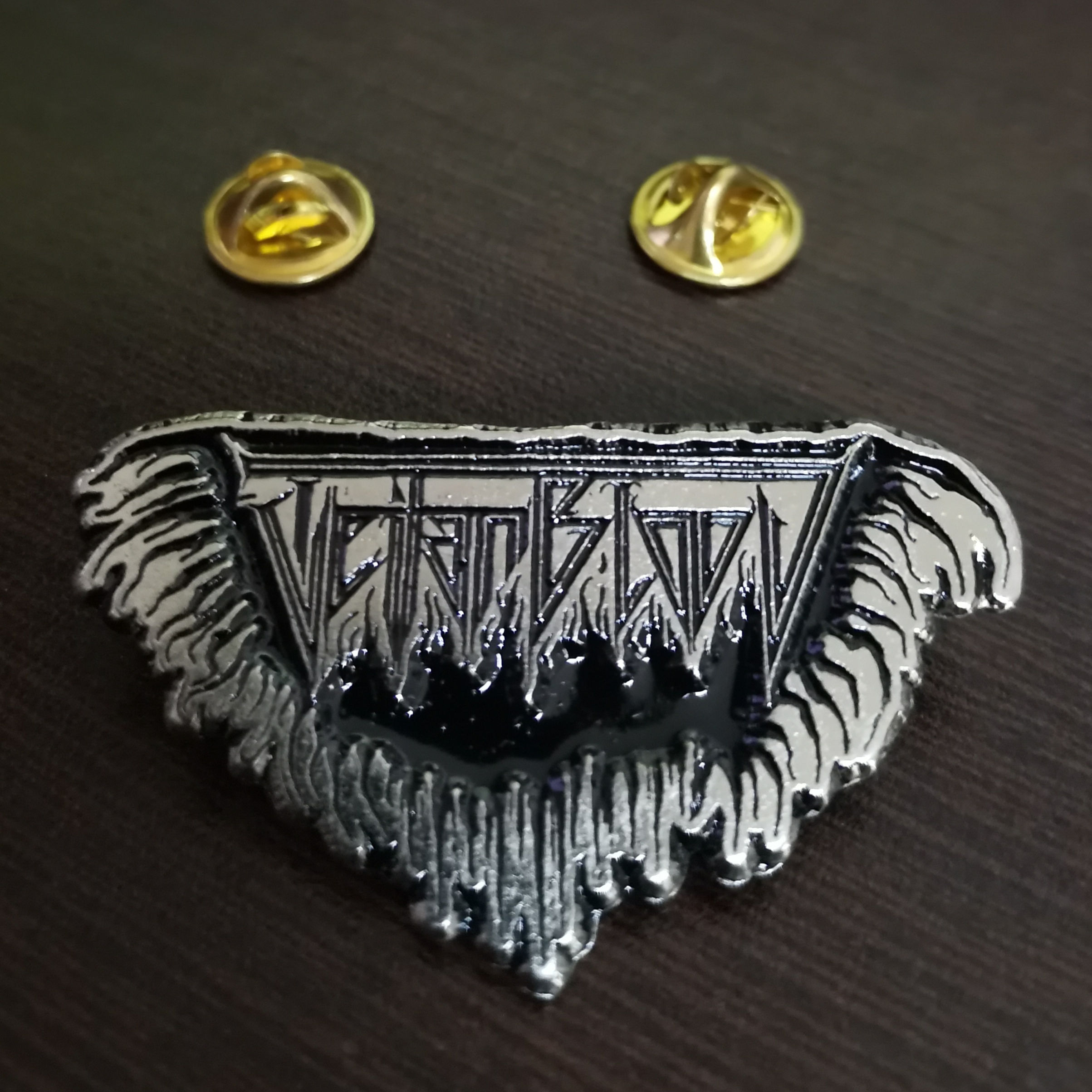 TEITANBLOOD- Logo METAL PIN