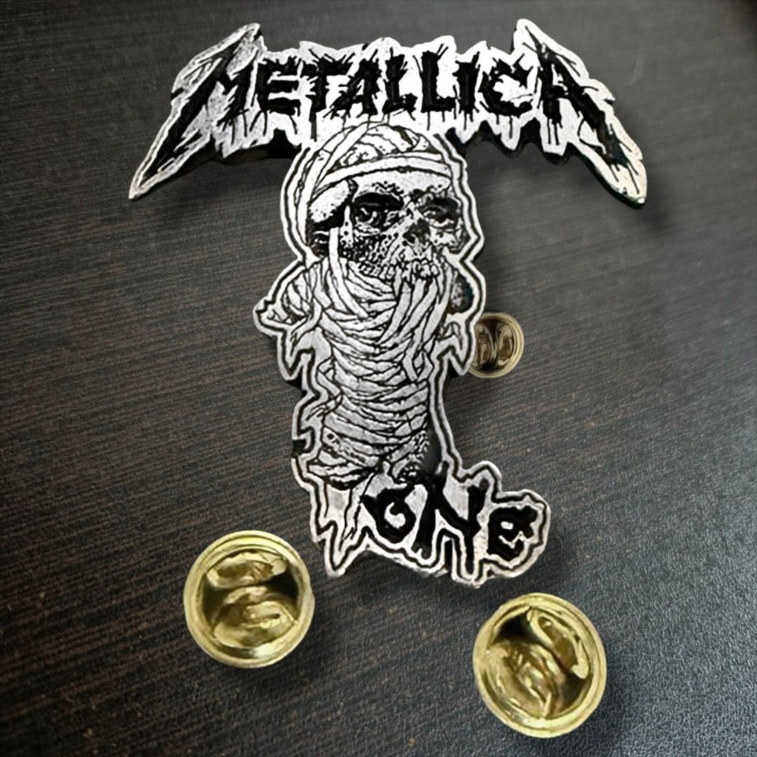 METALLICA - One METAL PIN
