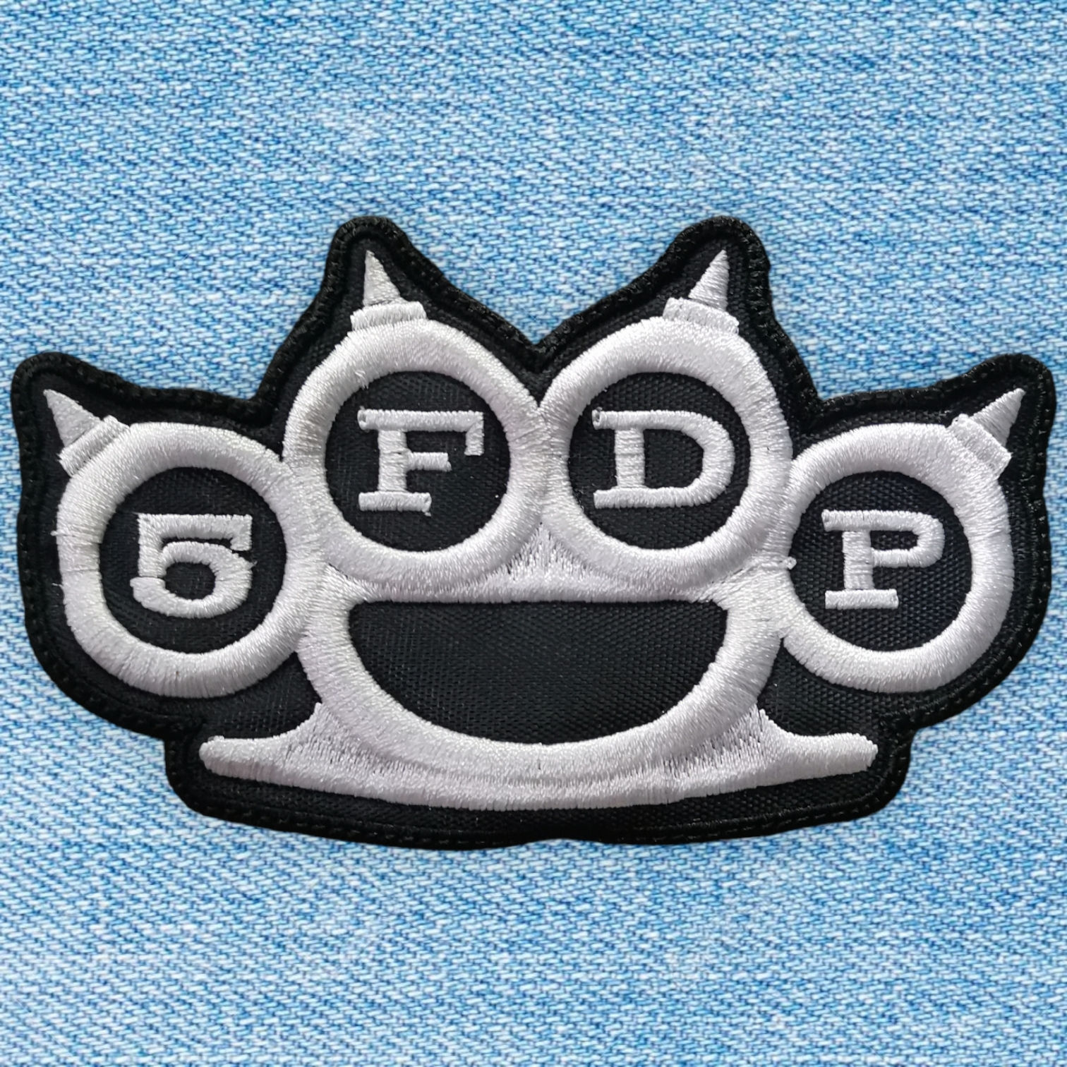 FIVE FINGER DEATH PUNCH - Logo boxer EMBROIDERED PATCH