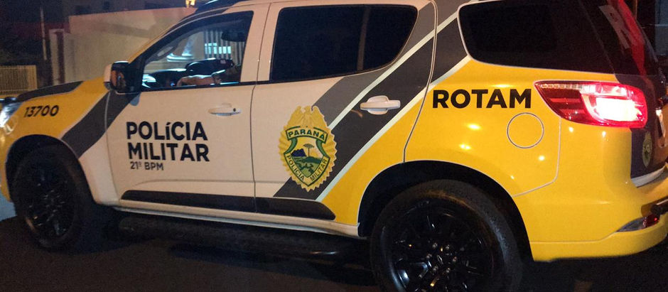 Moradores chamam PM após verem homem se masturbando na rua