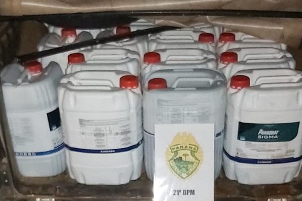 PM apreende 500 litros de agrotóxico de origem ilegal
