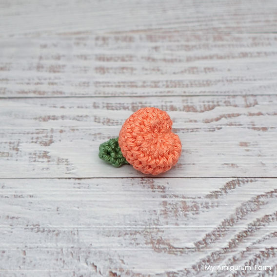 FREE CROCHET MINI PEACH PATTERN