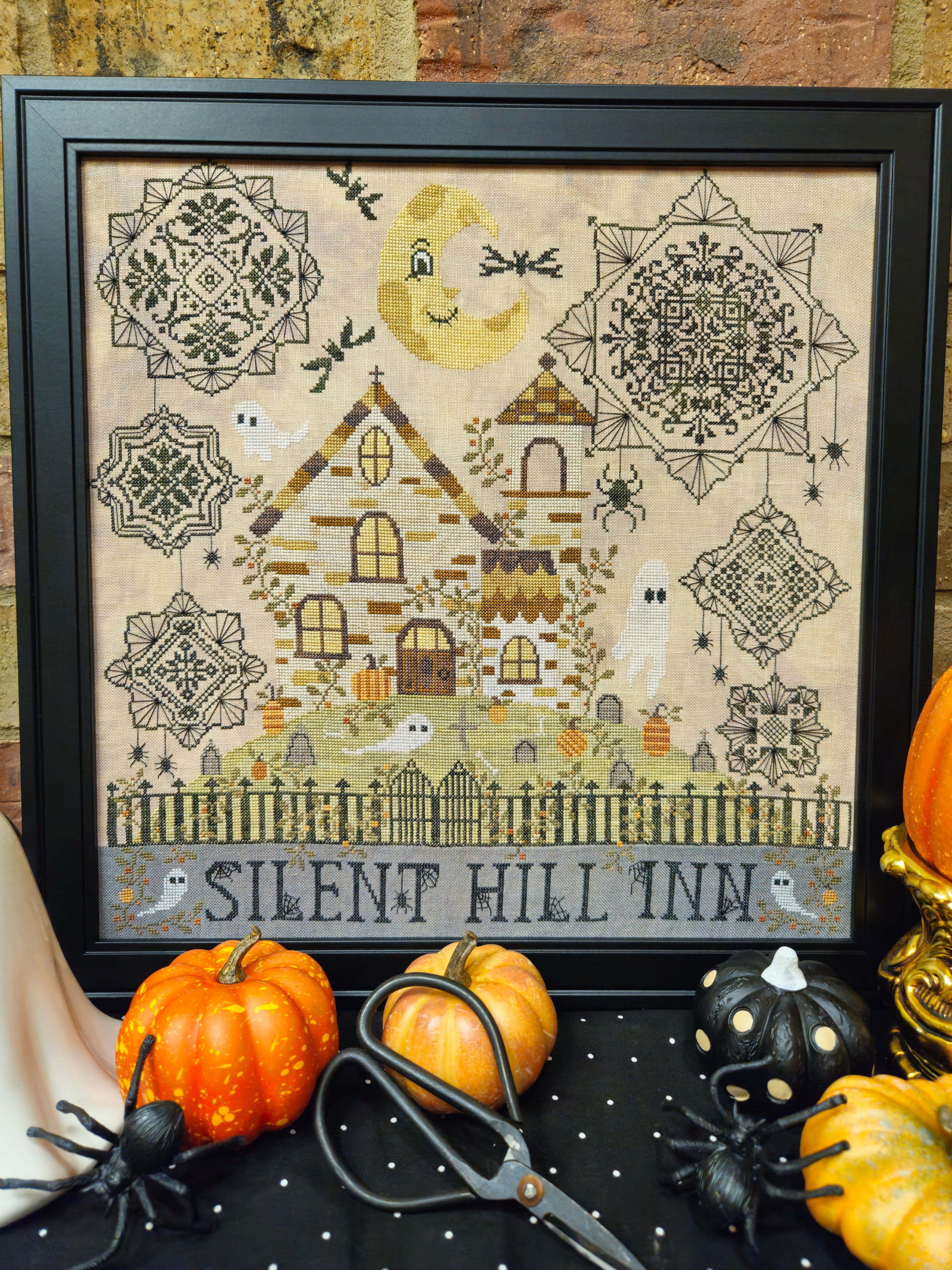 Quaint Rose NeedleArts  Silent Hill Inn