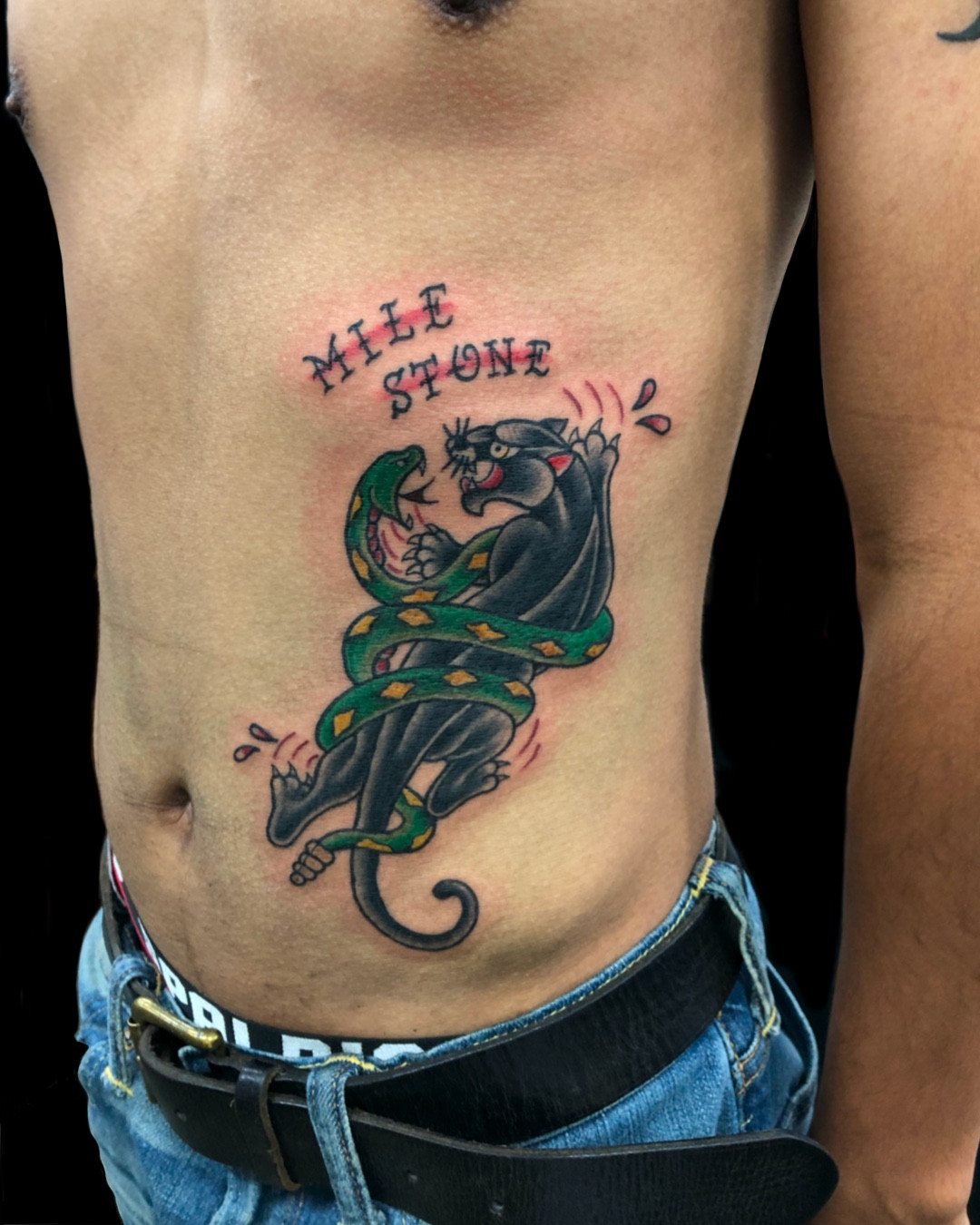 パンサー スネーク トラディショナル タトゥー