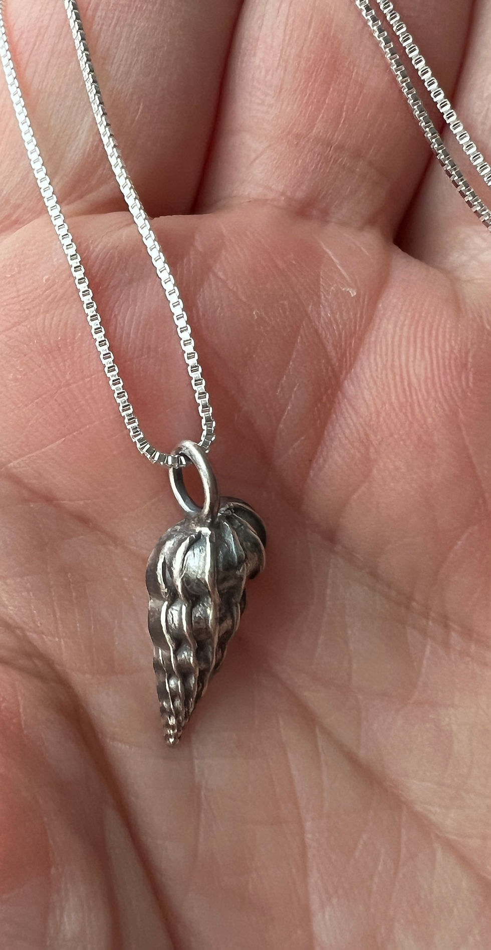 Thumbnail: Conch shell necklace