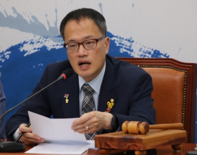문신사법 재추진...감염·부작용은?
