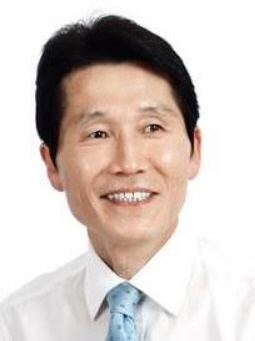 “갈수록 주는 공보의, 국립의대 세워 확충하자”