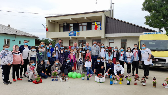 Fluturașii în acțiune,,Reciclam și construim,, Școala Gimnazială Selaru, Dâmbovița