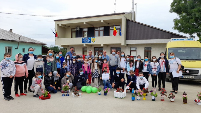 Fluturașii în acțiune,,Reciclam și construim,, Școala Gimnazială Selaru, Dâmbovița