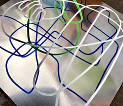 Stylo feutre et acrylique sur carton métallique 