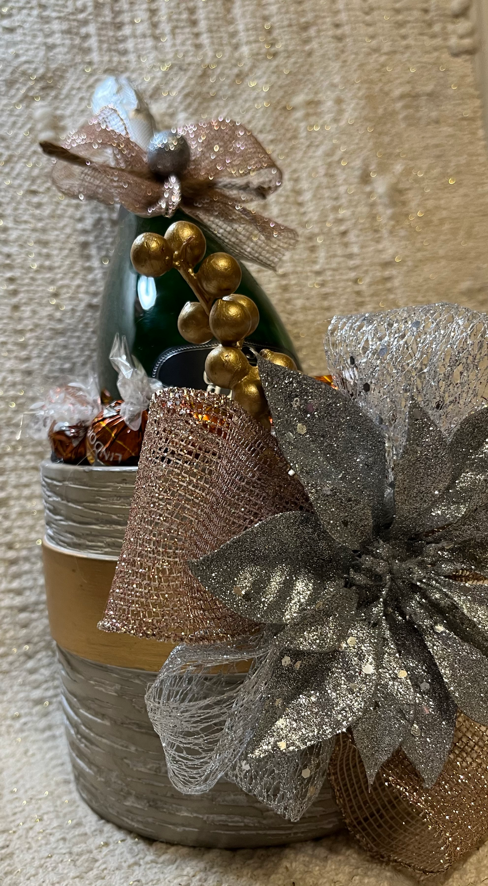 Champagne Rustic Bowl
{side}