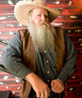 IMG_5756 (1)_edited.jpg