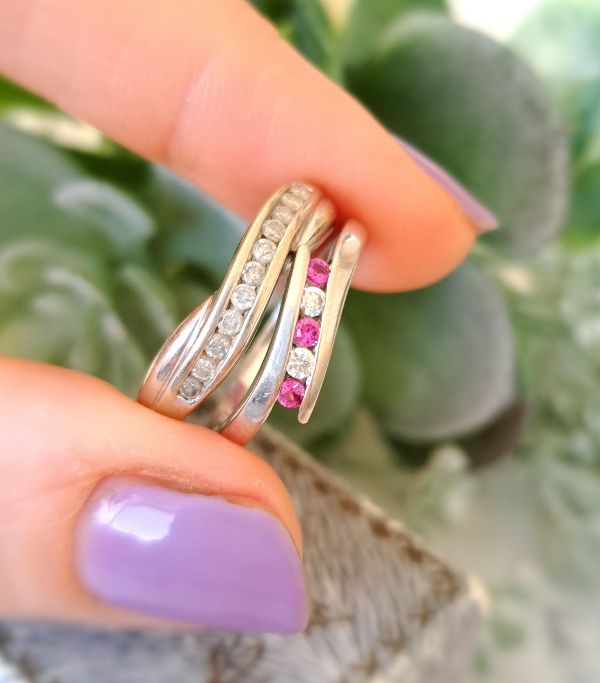  Vintage 9ct White Gold, Diamond & Ruby Ring