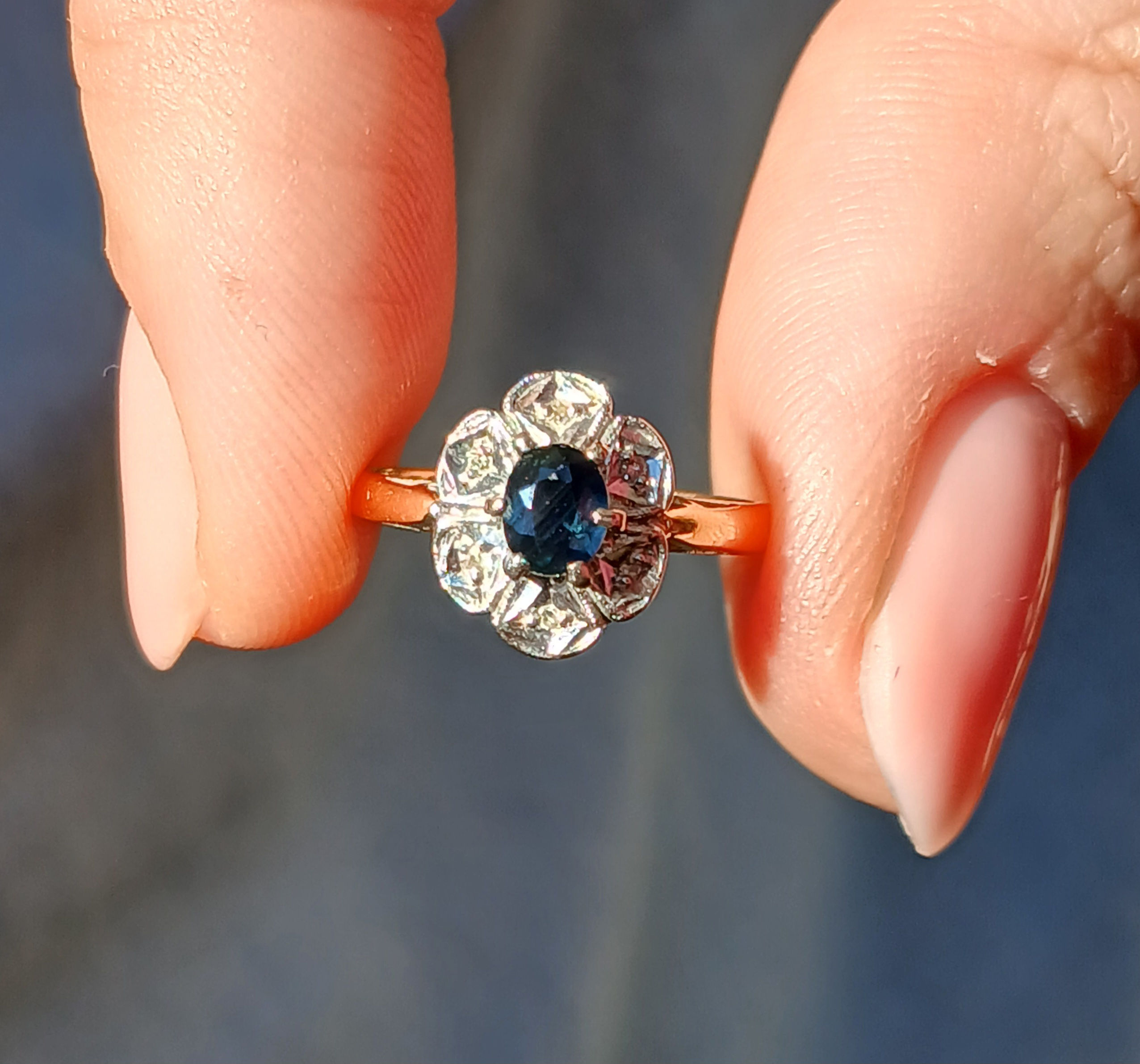Vintage 18ct Gold, Sapphire & Diamond Flower Ring 1969