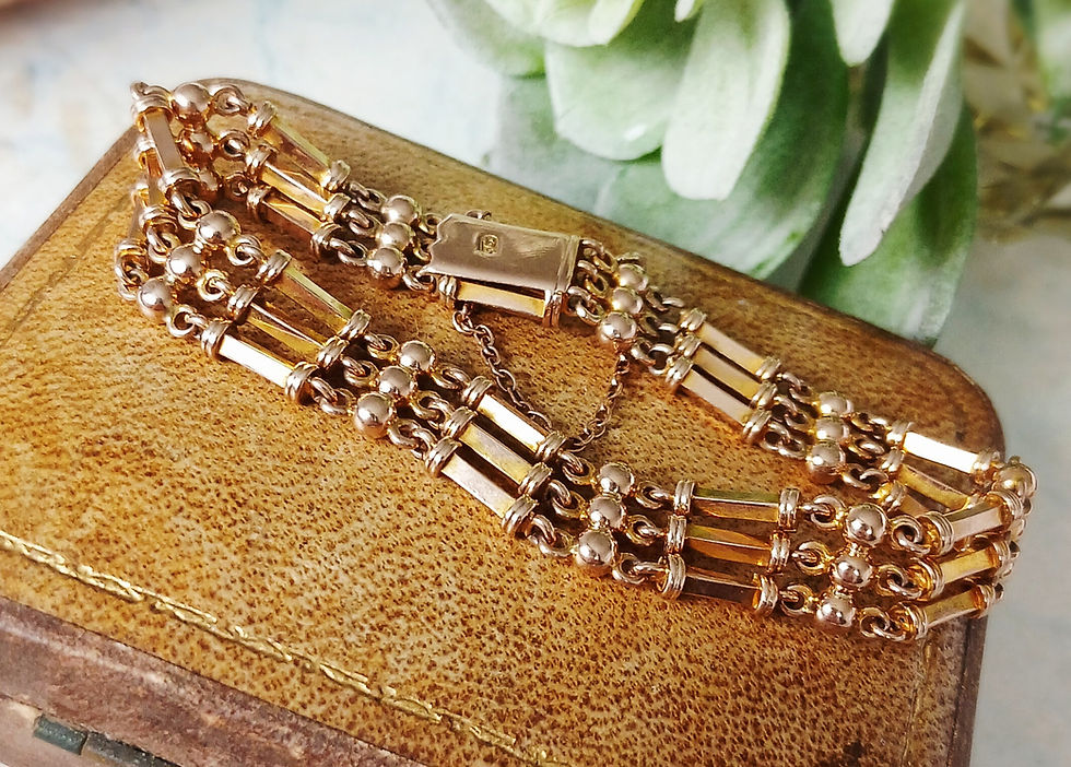 Thumbnail: Antique 9ct Gold Fancy Bracelet with Intergrated Clasp