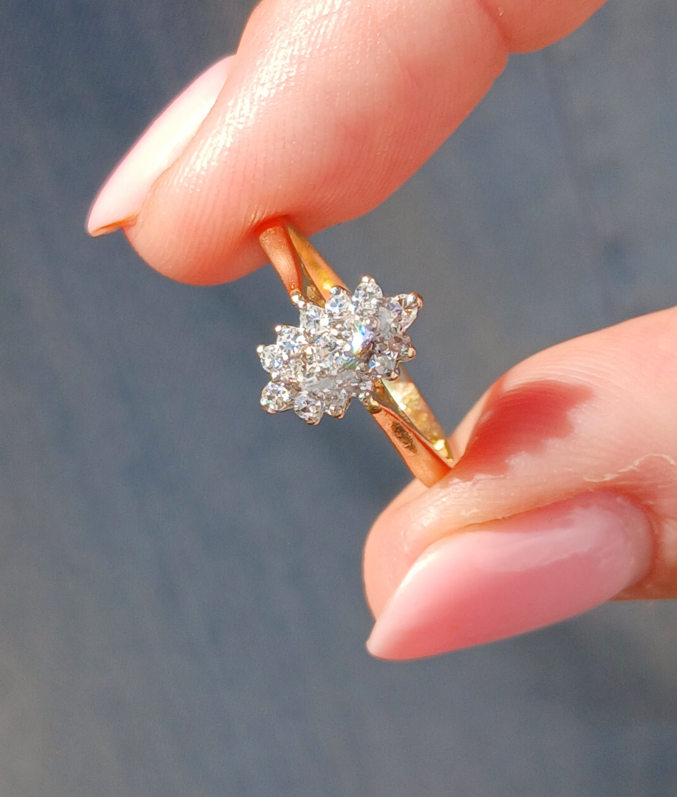 Vintage 18ct Gold Diamond Cluster Ring 1966