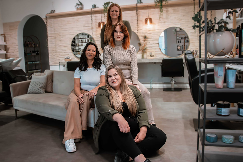 Das Team im Friseursalon