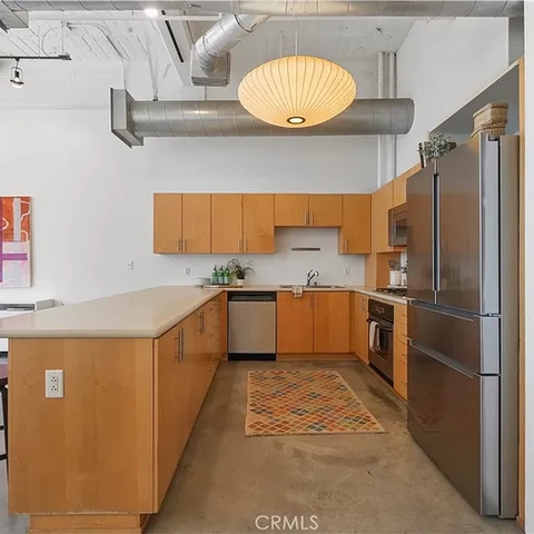 Single-Story Loft