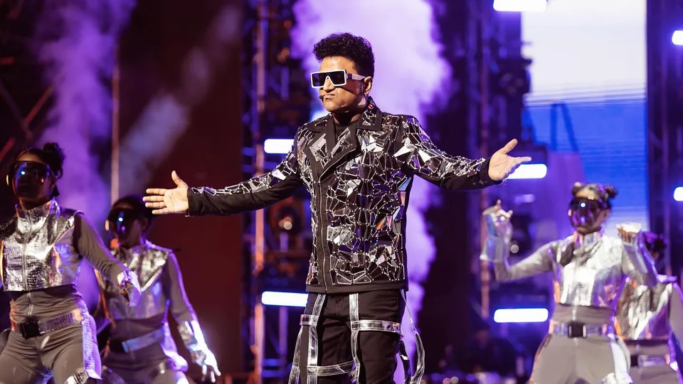Article illustration: After A Roaring Success With Oo Solriya Tour At Malaysia, The Next Stop Is USA For Rockstar DSP…