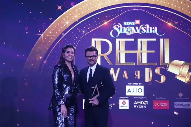 Anil Kapoor Wins Yet Another Award For His Performance In Jug Jugg Jeeyo! - Suyash Pachauri… artwork