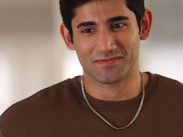 Varun Sood leaves us drooling as Ahaan Kothari in Disney+ Hotstar’s Karmma Calling…