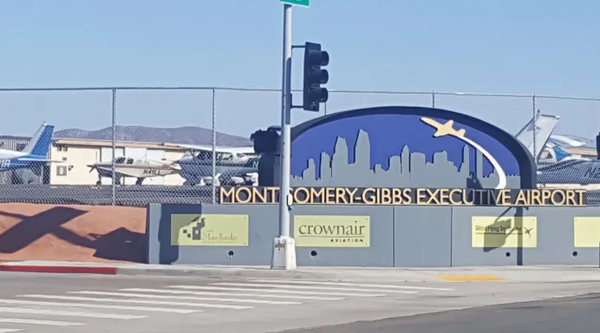 aircraft detailing at montgomery-gibbs executive airport (myf)