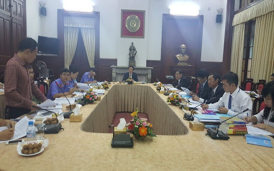 Quang cảnh phiên họp