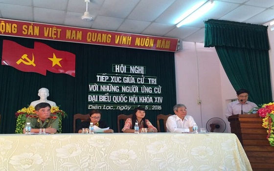 Chủ tịch Liên đoàn Luật sư Việt Nam Đỗ Ngọc Thịnh trình bày Chương trình hành động của ứng cử viên ĐBQH khóa XIV