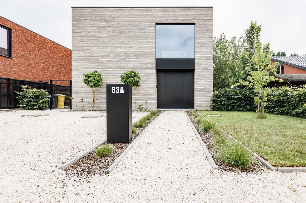 Thumbnail: Moderne compacte woning architect BART Baal voorgevel