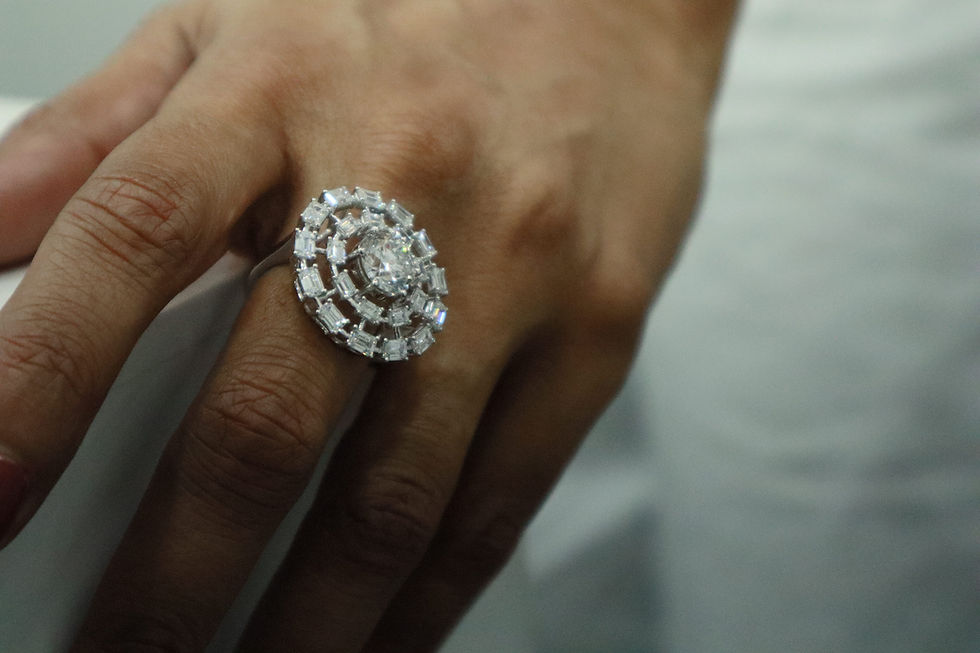 Thumbnail: The Supernova Ring with Round Brilliant & Emerald Lab-Grown Diamond