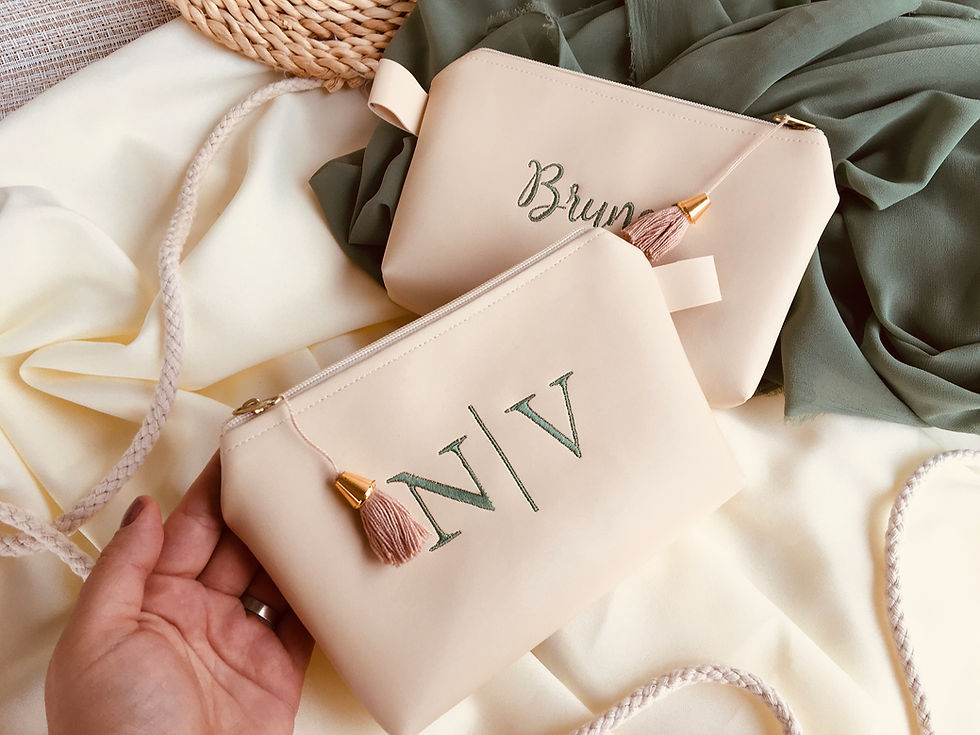 Miniatura: Necessaire Slim M - Madrinha, Mãe da Noiva,Mãe do Noivo, Noiva.