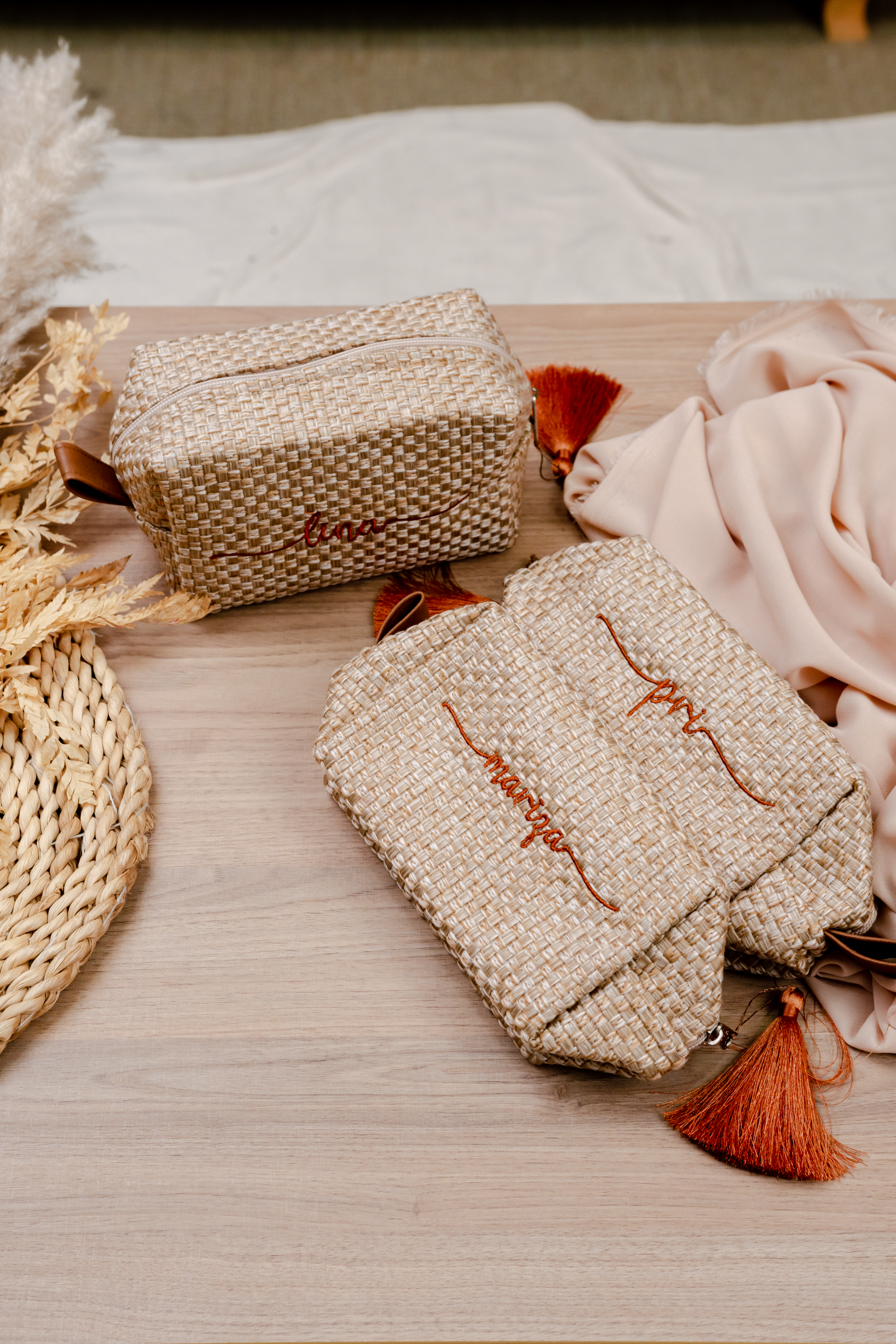 Necessaire BOX , Mãe da Noiva, Mãe do Noivo e Madrinha