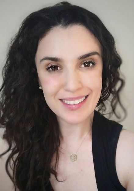 FaceApp_1686622648260 (1)_edited.jpg