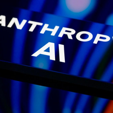 Anthropic apuesta US$100 millones para formar 10.000 ingenieros de IA empresarial