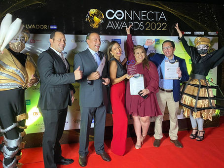 IT NOW premió a los ejecutivos y empresas destacadas de El Salvador