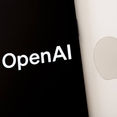 Apple demanda a OpenAI: la batalla por el hardware de IA llega a los tribunales